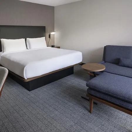 Courtyard By Marriott San Mateo Foster City Hotel Exterior photo