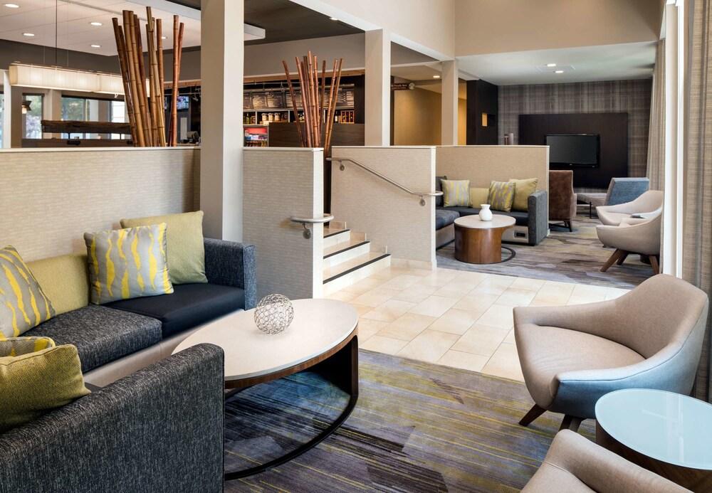 Courtyard By Marriott San Mateo Foster Hotel 3*